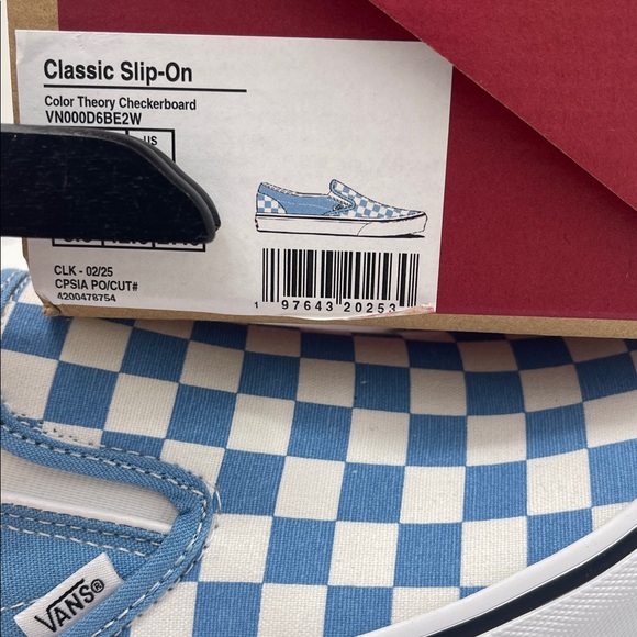 Vans •Men’s Classic Slip-On
Color Theory Checkerboard Heritage Blue
VN000D6BE2W - Picture 16 of 16